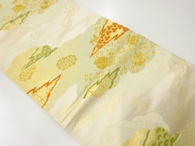 アンティーク　雲取りに古典柄・宝尽くし模様織出し袋帯（材料）